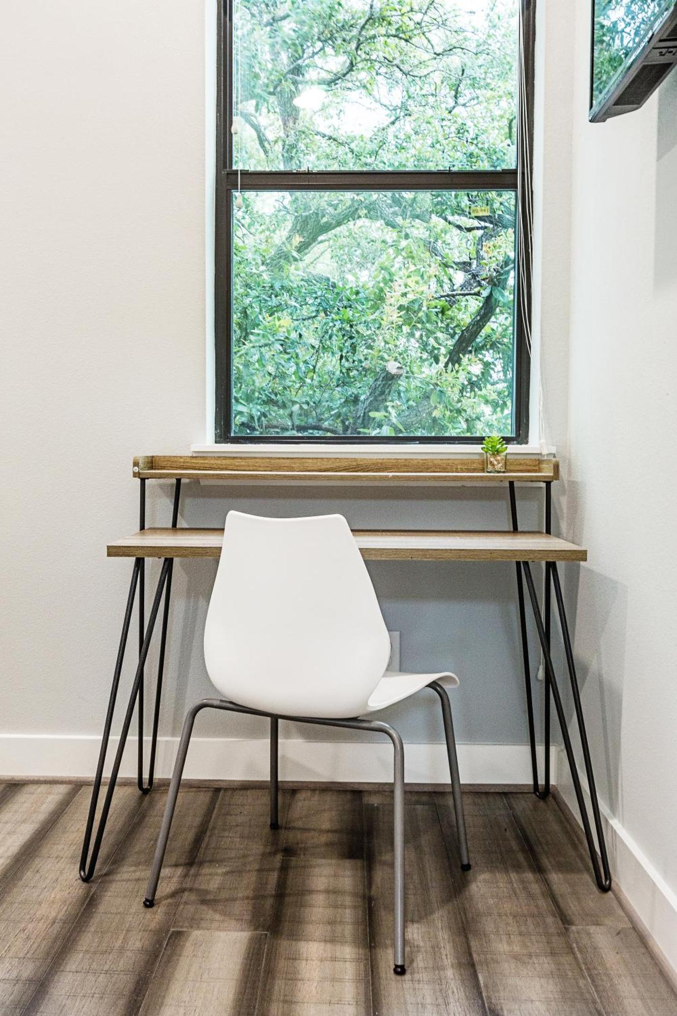 Montrose Guesthouse Suites By Dunyha Houston Dış mekan fotoğraf