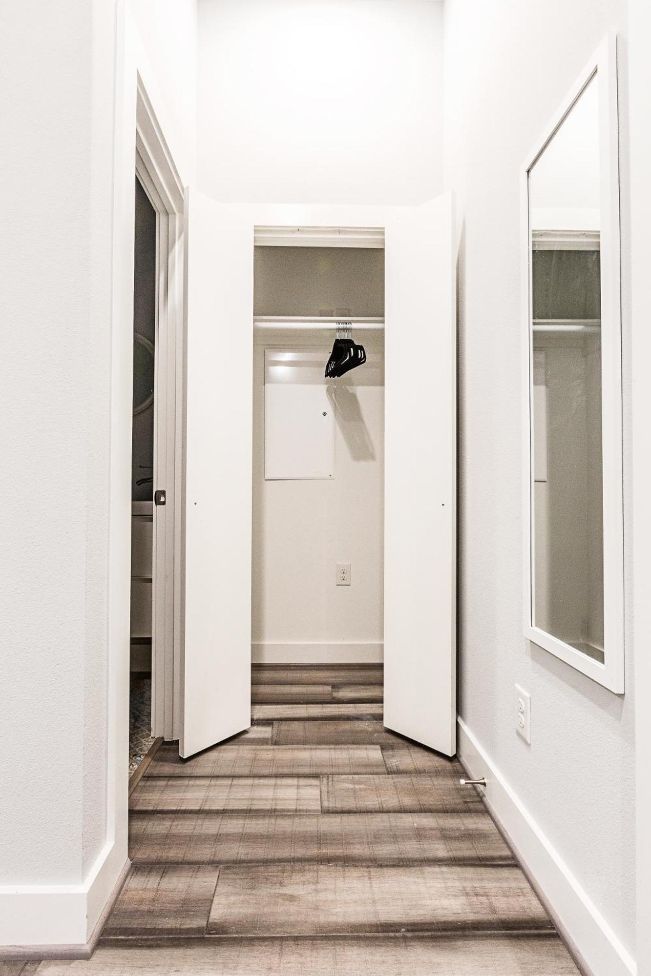 Montrose Guesthouse Suites By Dunyha Houston Dış mekan fotoğraf