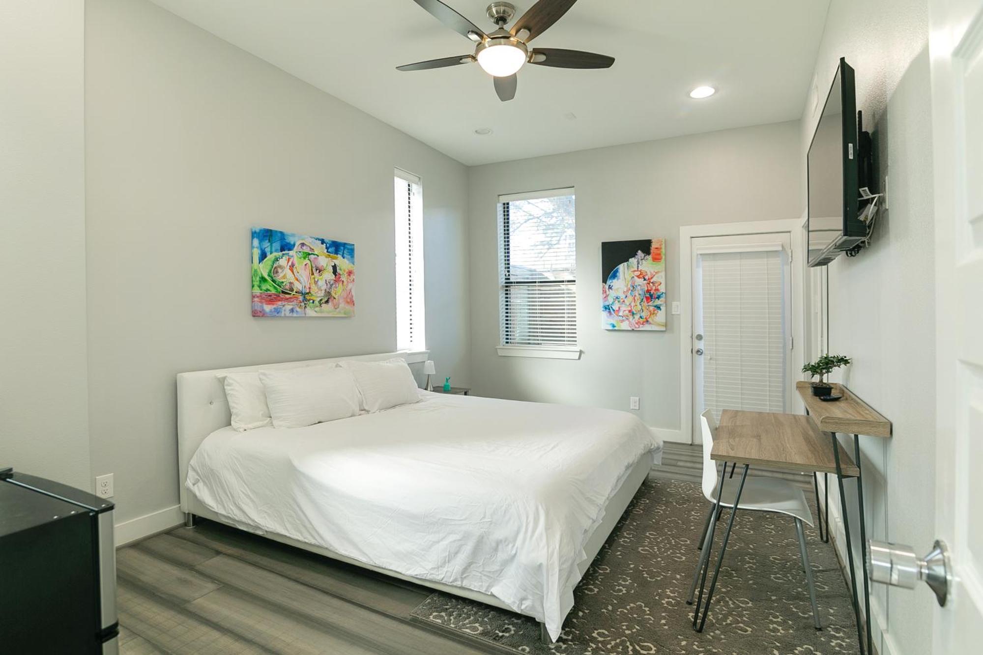 Montrose Guesthouse Suites By Dunyha Houston Dış mekan fotoğraf