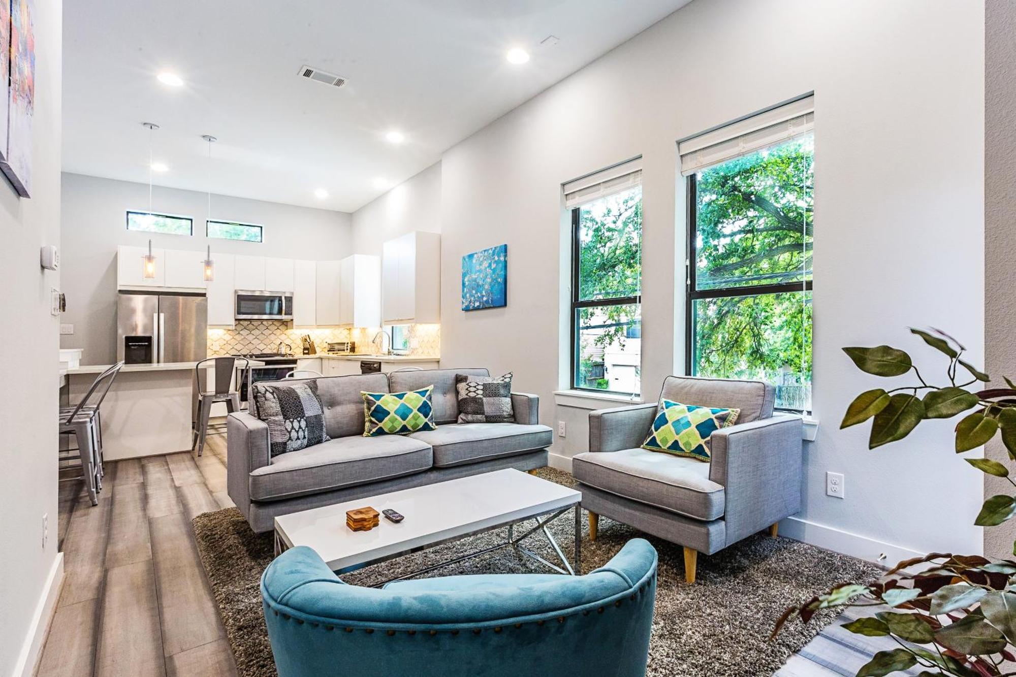 Montrose Guesthouse Suites By Dunyha Houston Dış mekan fotoğraf