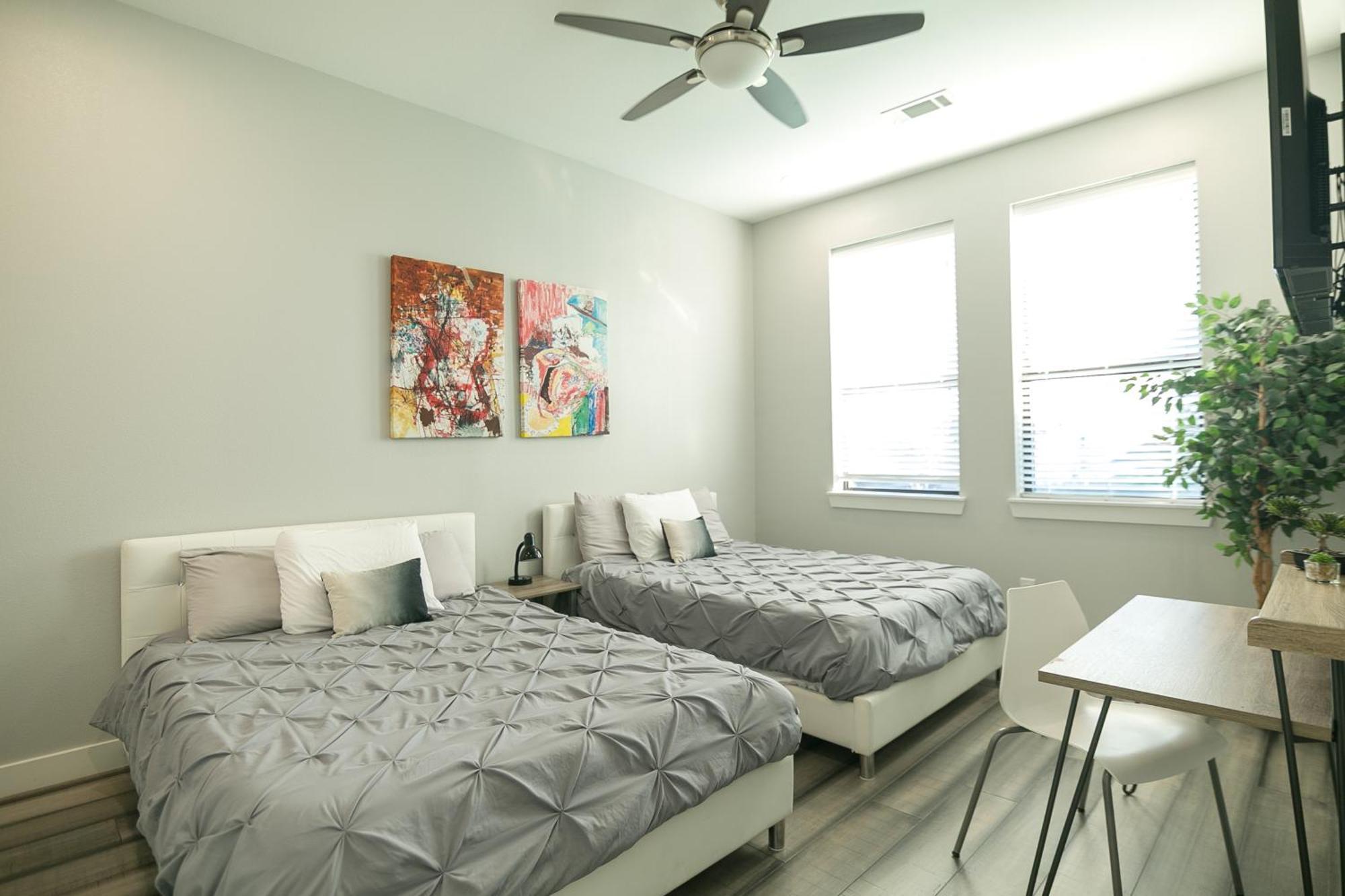 Montrose Guesthouse Suites By Dunyha Houston Dış mekan fotoğraf