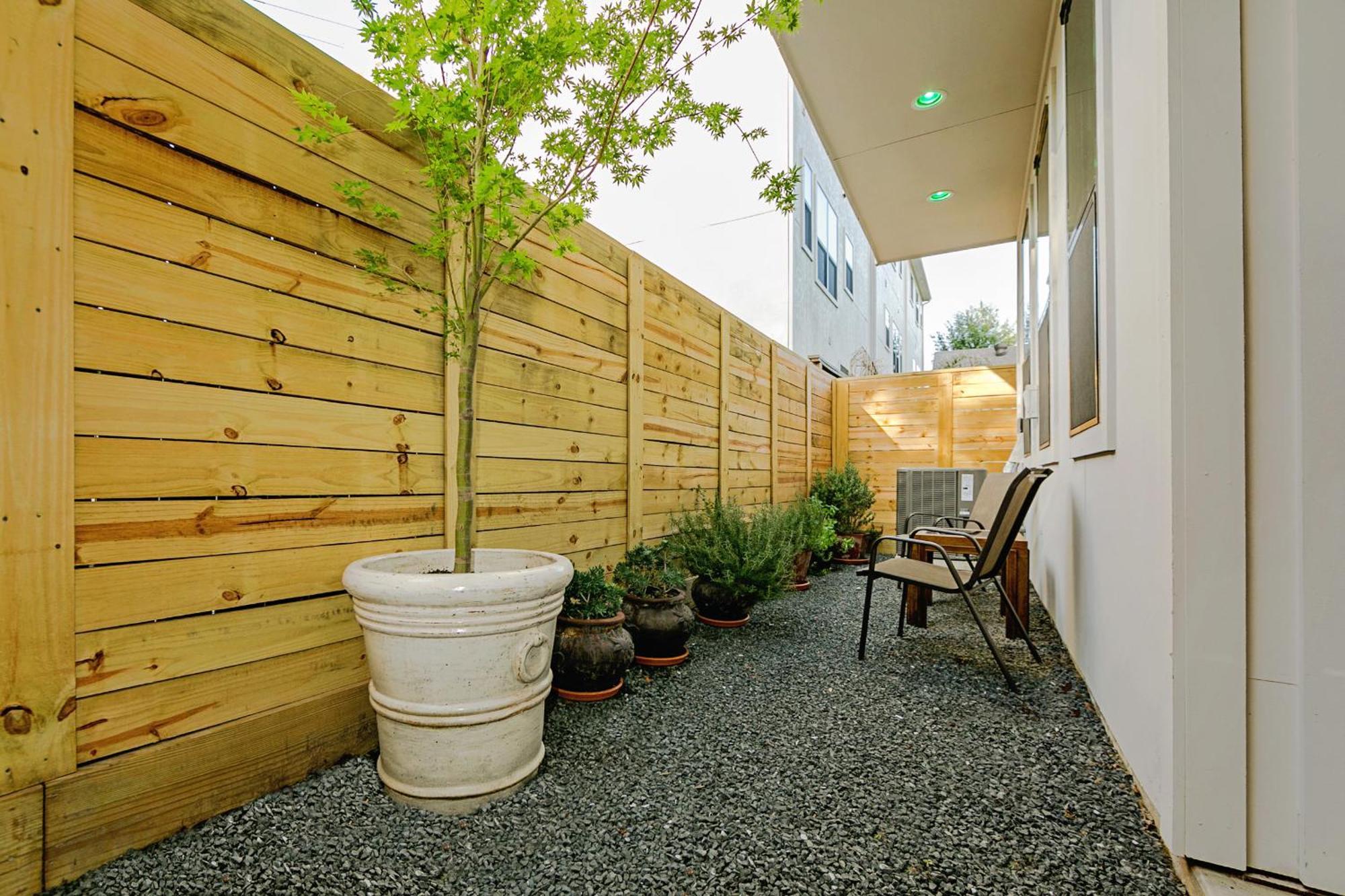 Montrose Guesthouse Suites By Dunyha Houston Dış mekan fotoğraf